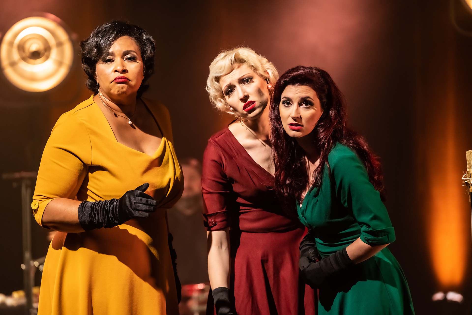 Shooting des Poo Pee Doo Sisters par Denis Grudet