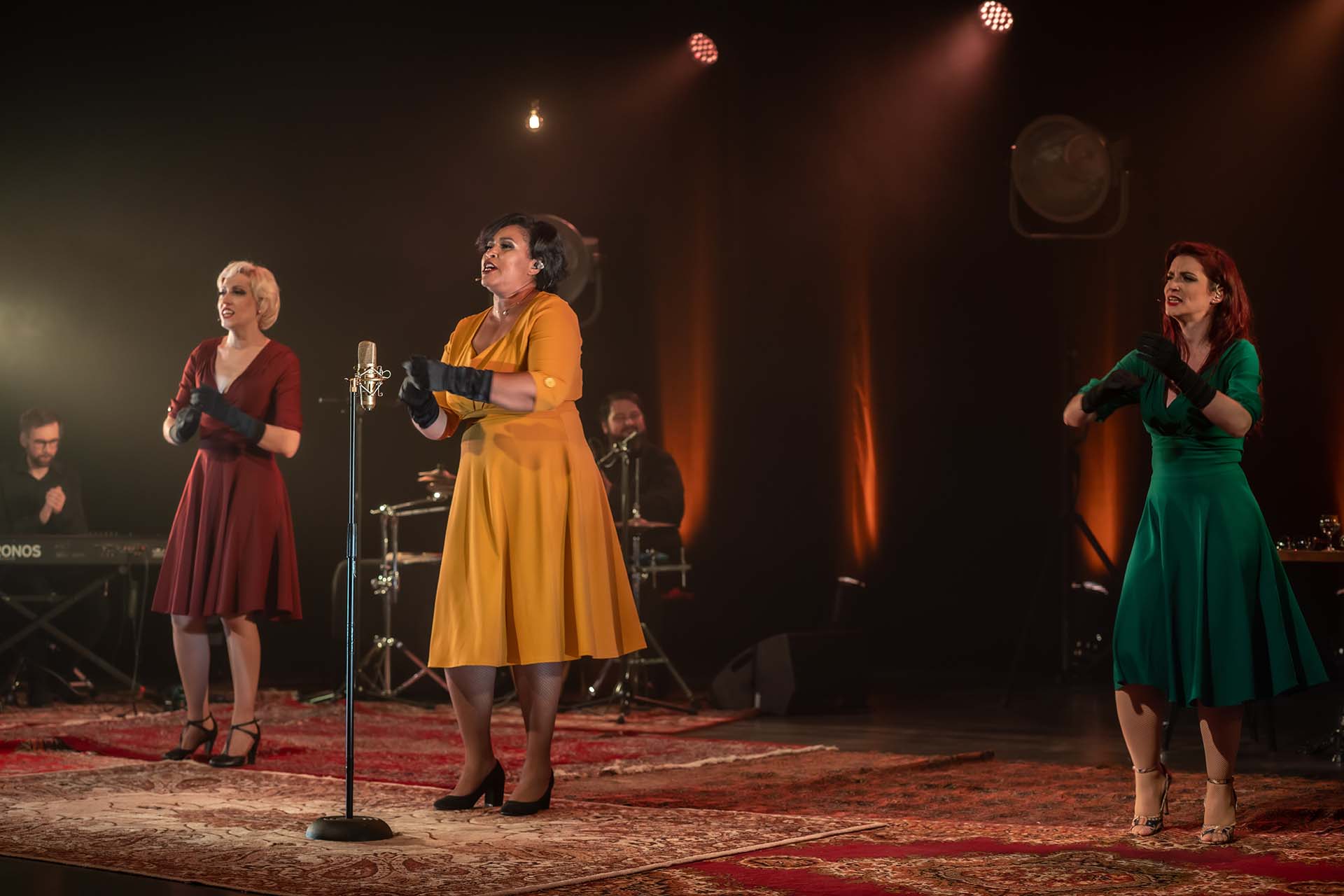 Shooting des Poo Pee Doo Sisters par Denis Grudet